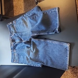 American Eagle Jeans. 36x32, Relaxed Straight. M-13